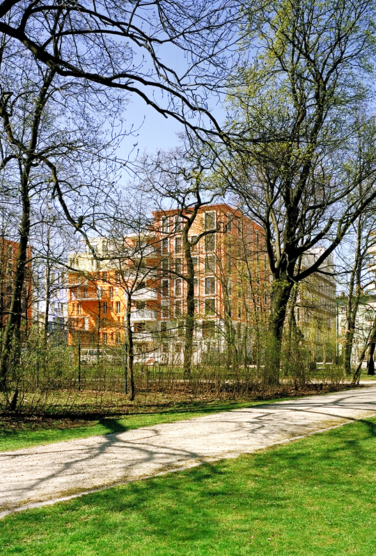 B8_ansicht vom park