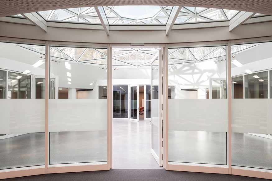 munich re - oberlicht im konferenzraum