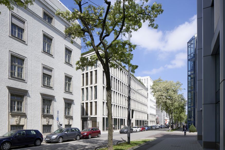 Prinz Ludwig Palais, Türkenstraße in München